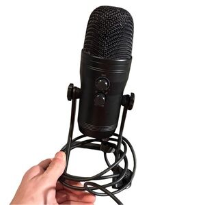 Black USB Microphone